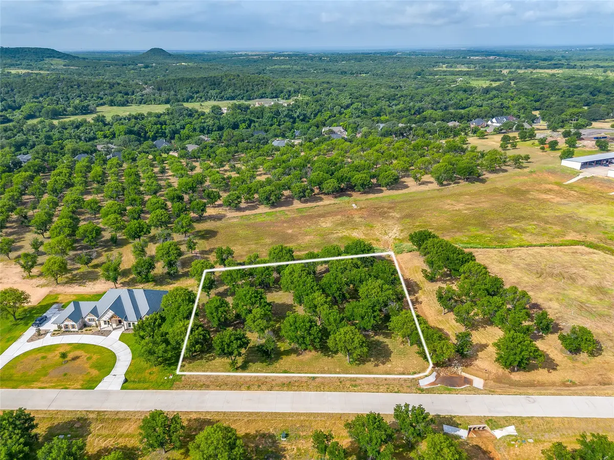 2325 E Landings S, Granbury, TX 76049 - #1