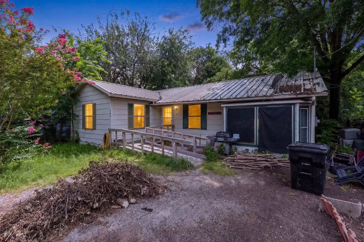 906 Branch Street, Greenville, TX 75401 - #1