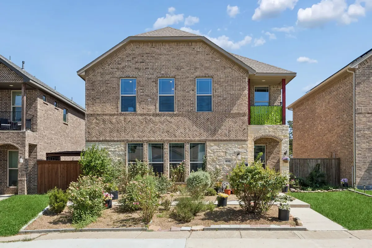 431 W Pioneer Drive, Irving, TX 75061 - #1