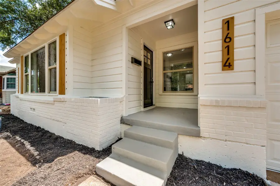 1614 W 3rd Street, Irving, TX 75060 - #3