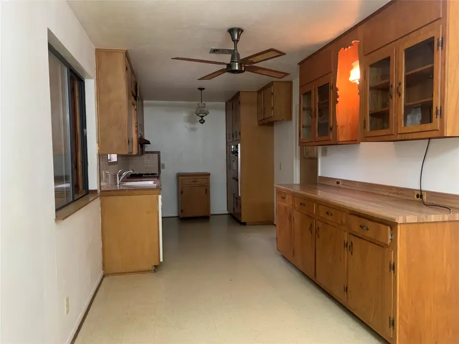132 Skylark Drive, Azle, TX 76020 - #3