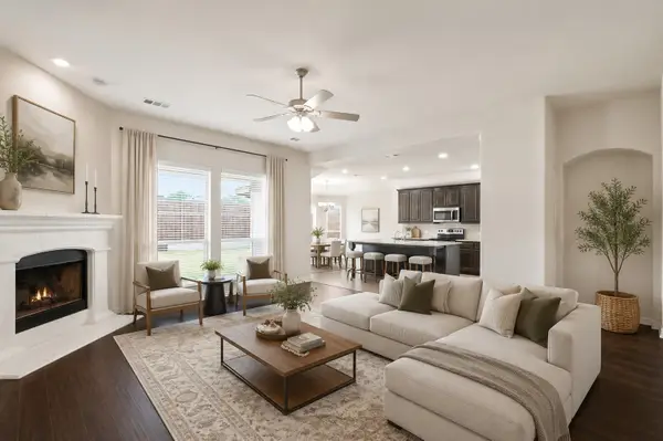 217 Angelina Court, Azle, TX 76020