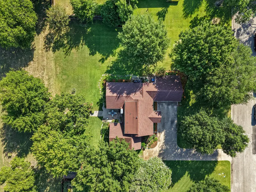716 Meadow Drive, Corsicana, TX 75110 - #2