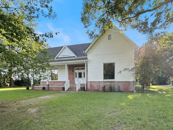 101 Baker Street, Naples, TX 75568