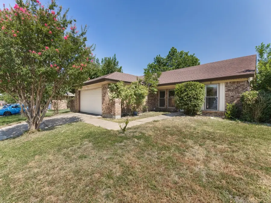 6637 Redbud Drive, Watauga, TX 76148 - #2