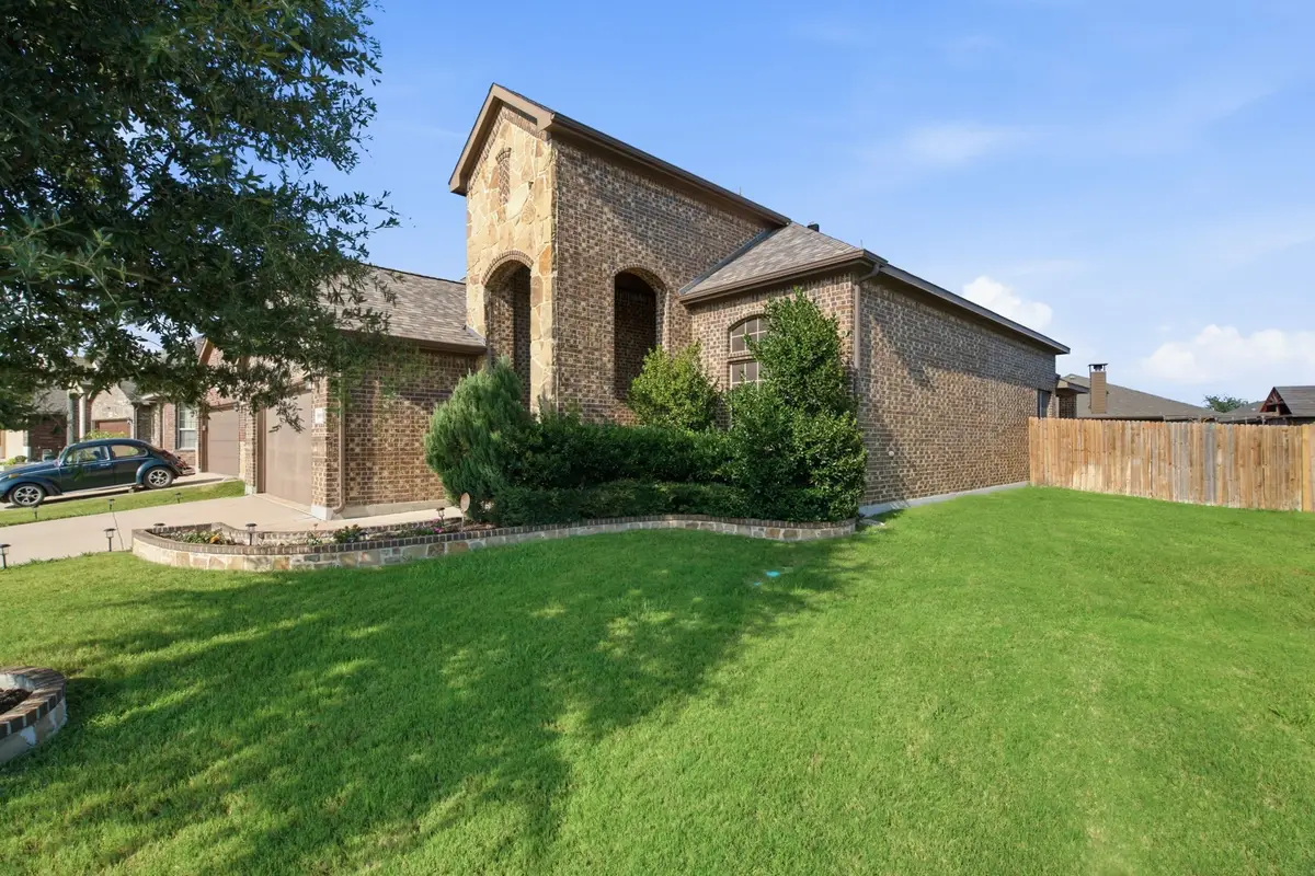 10816 Abbeyglen Court, Haslet, TX 76052 - #1
