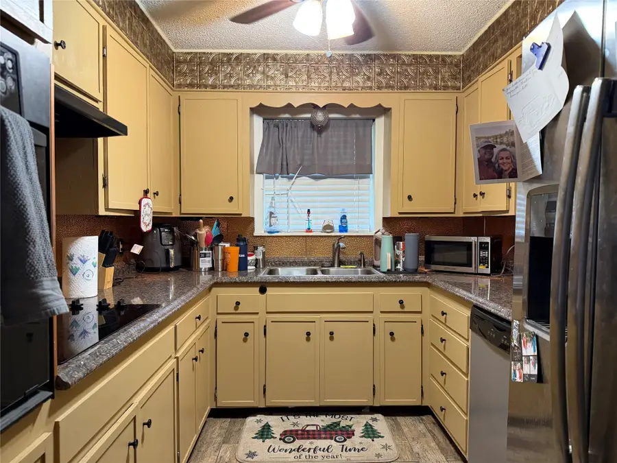 2205 14th Street, Brownwood, TX 76801 - #3