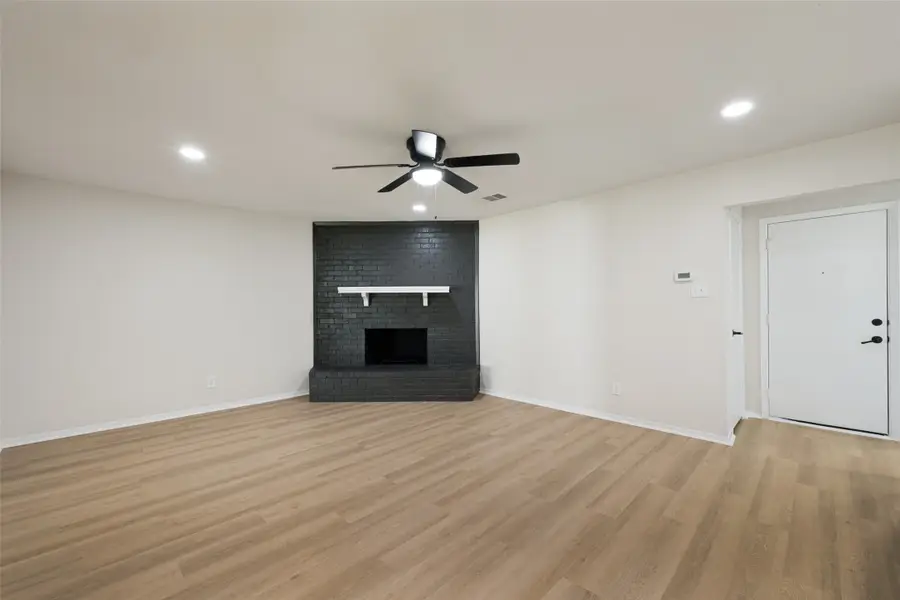 1013 N Knowles Drive, Saginaw, TX 76179 - #3