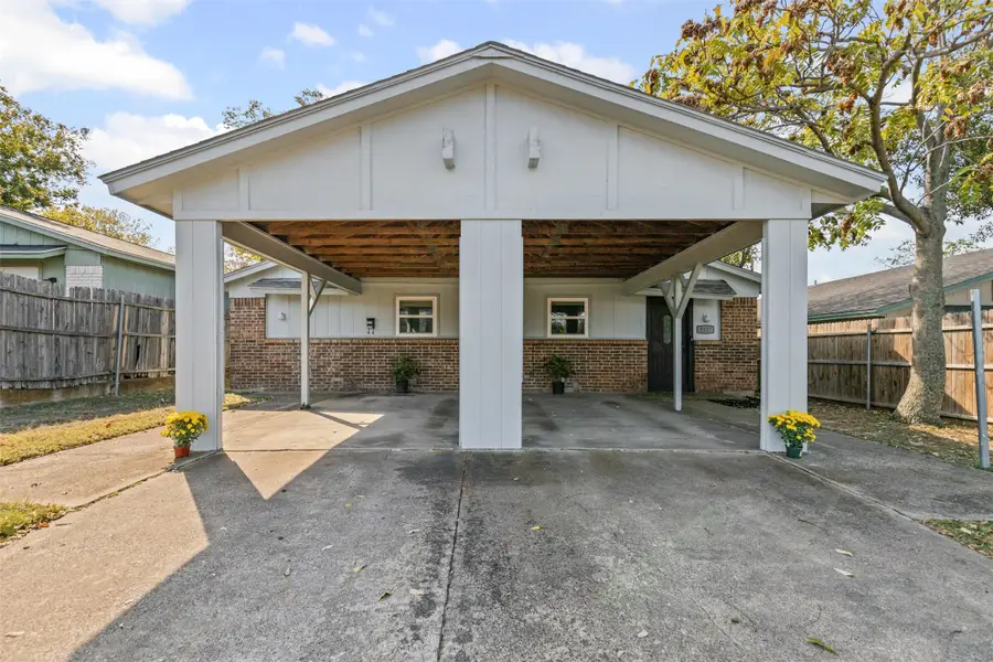 5117 Curzon Avenue, Fort Worth, TX 76107 - #2