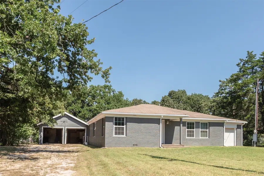 304 Jack Grace Hill Road, Bowie, TX 76230 - #2