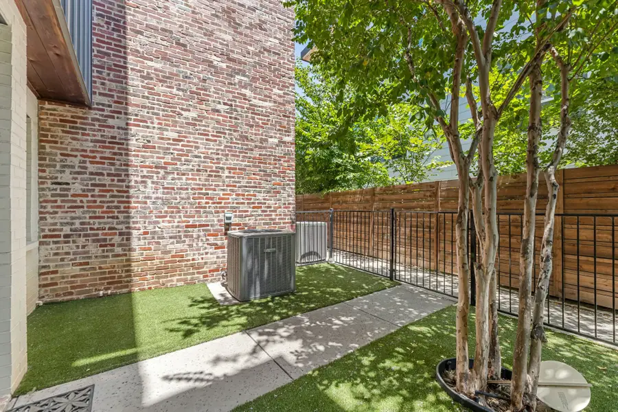 5122 Capitol Avenue #106, Dallas, TX 75206 - #3