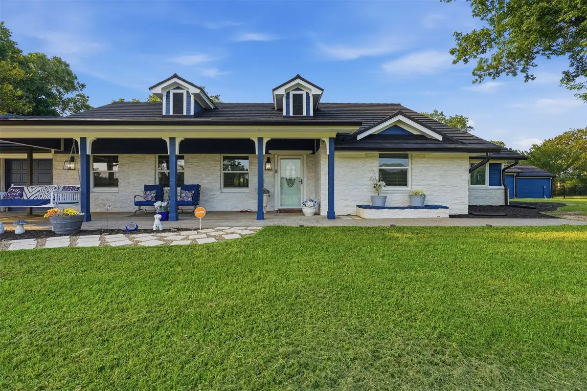 1985 E Renfro Street, Burleson, TX 76028 - #1