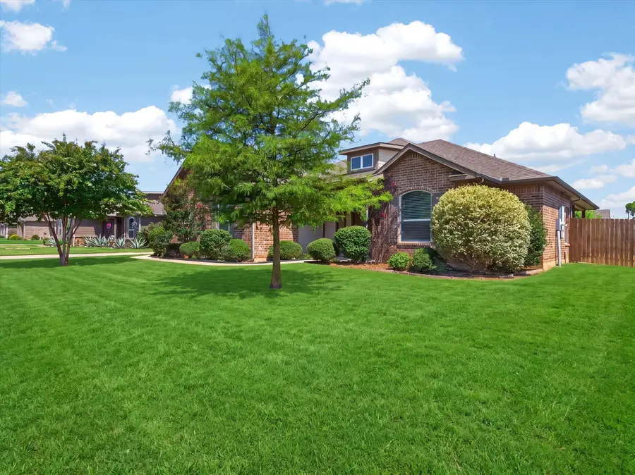 792 E Northside Drive, Pilot Point, TX 76258 - #2