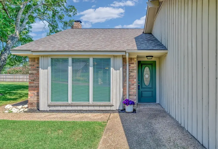 56 Sugar Creek Place, Woodway, TX 76712 - #2