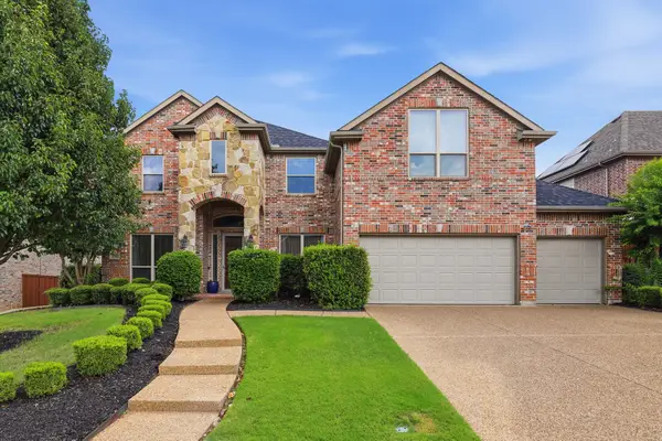 8208 Barrymoore Lane, Plano, TX 75025