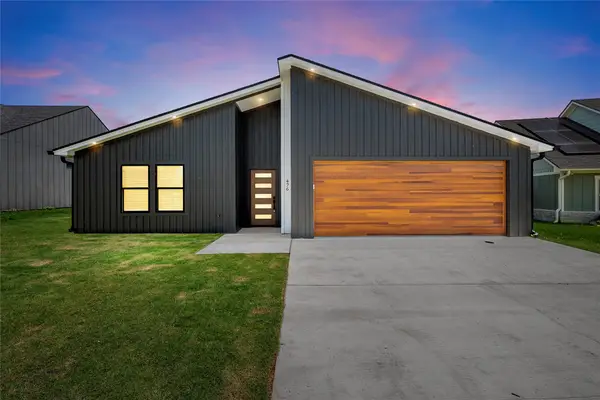 476 Paso Fino Street, Robinson, TX 76706