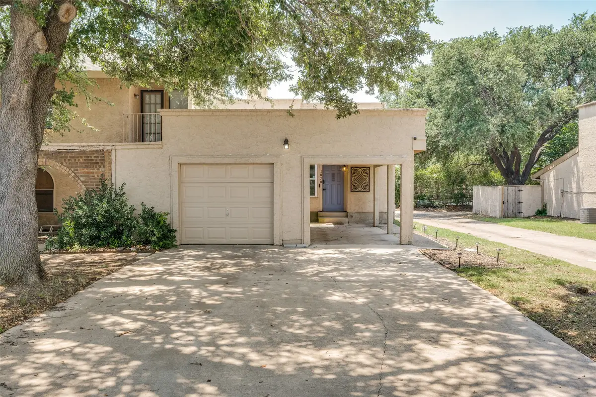 1870 Amber Lane, Carrollton, TX 75007 - #1