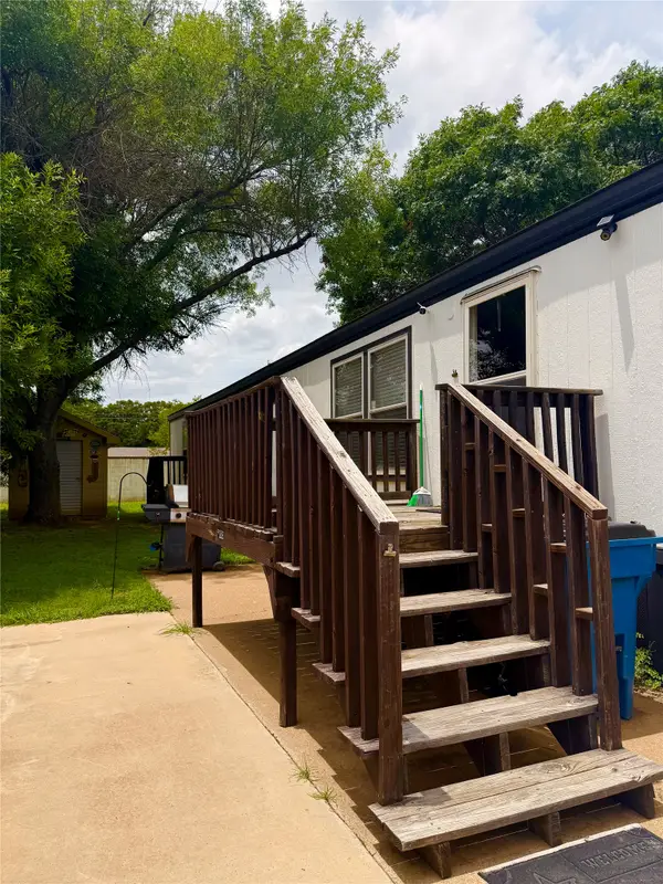 4210 Vista Del Sol Drive, Fort Worth, TX 76119