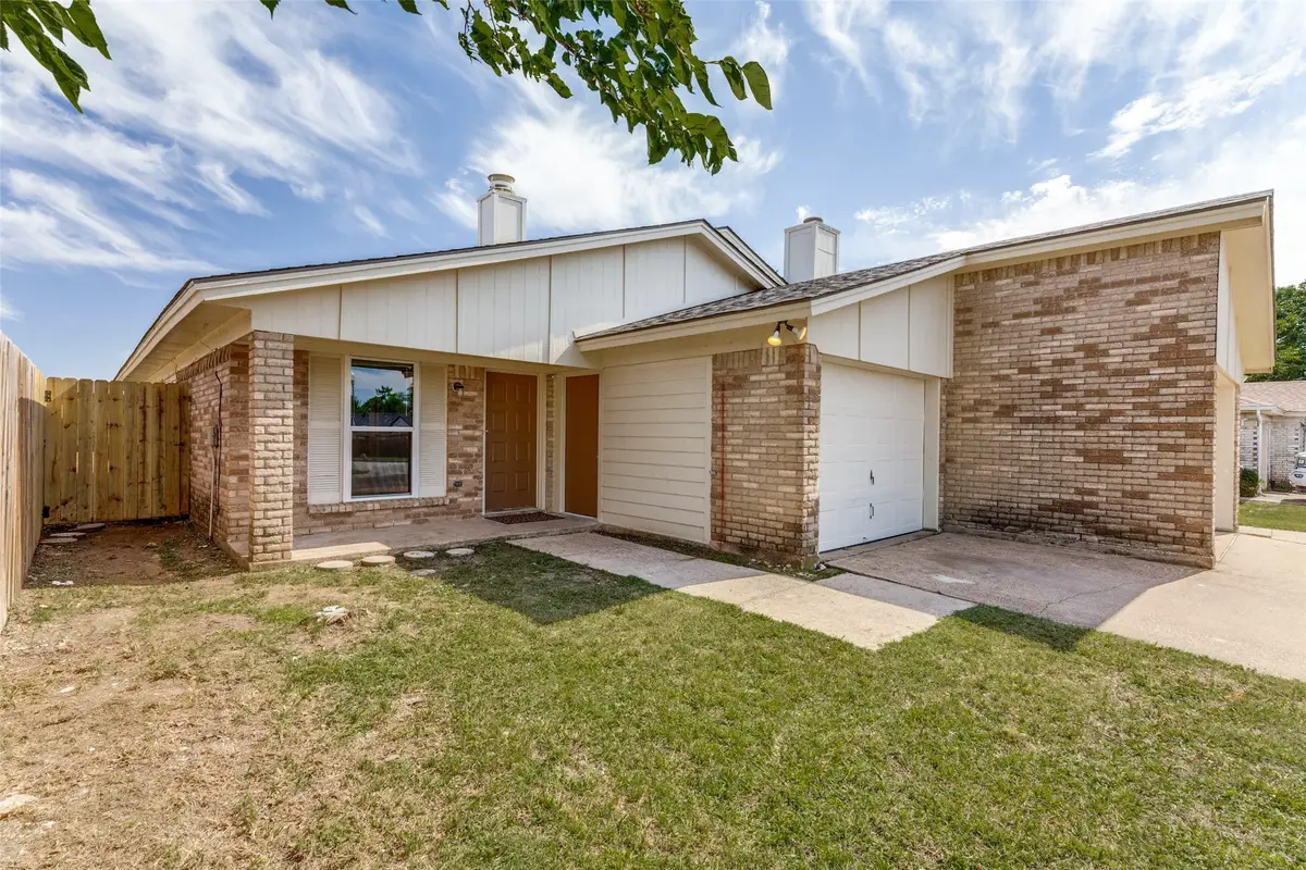 3217 & 3219 Green Ridge Street, Fort Worth, TX 76133 - #1