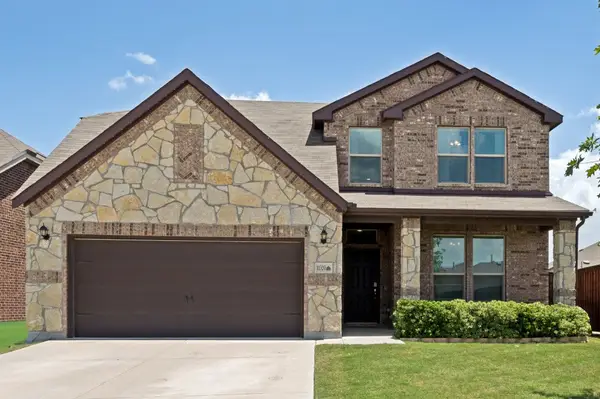11520 Aspen Meadows Court, Aubrey, TX 76227