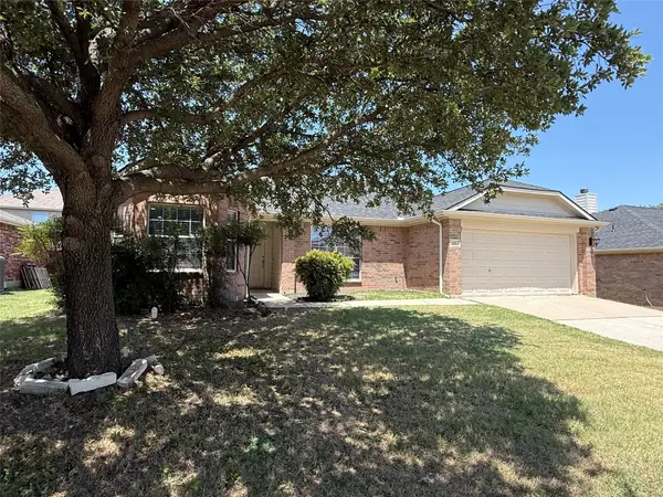 103 Santa Fe Trail, Justin, TX 76247