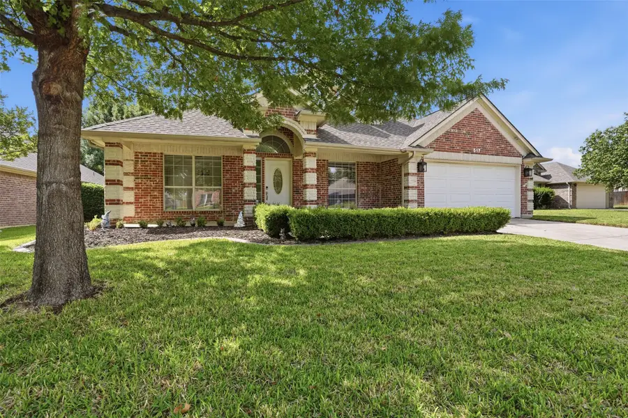 517 Acorn Court, Saginaw, TX 76179 - #2