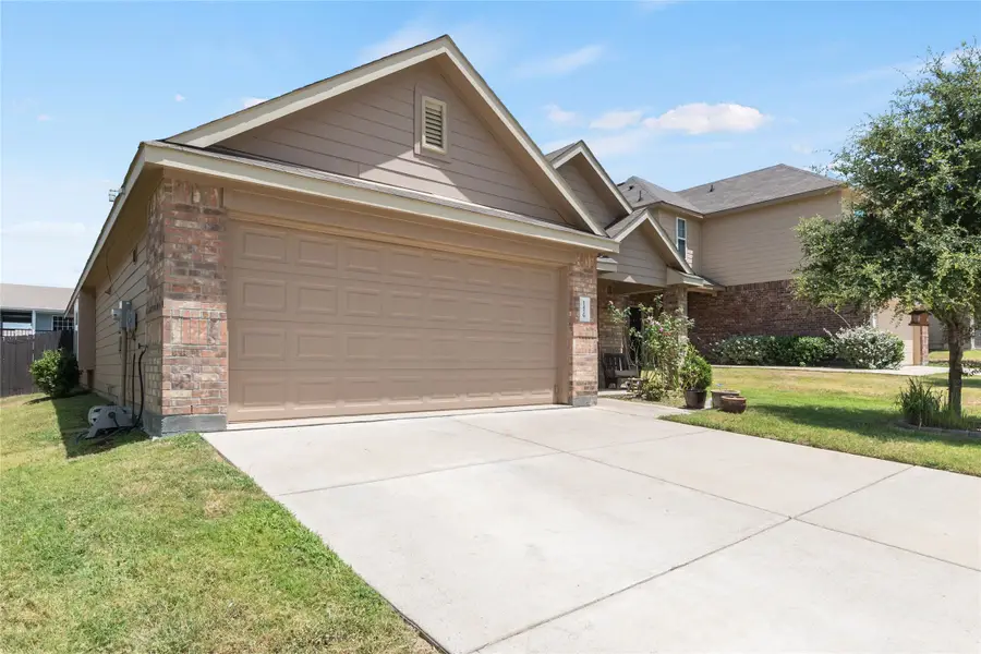 1429 Tall Pine Way, Fort Worth, TX 76112 - #2