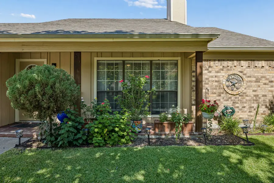 4114 Emerson Drive, Grand Prairie, TX 75052 - #2