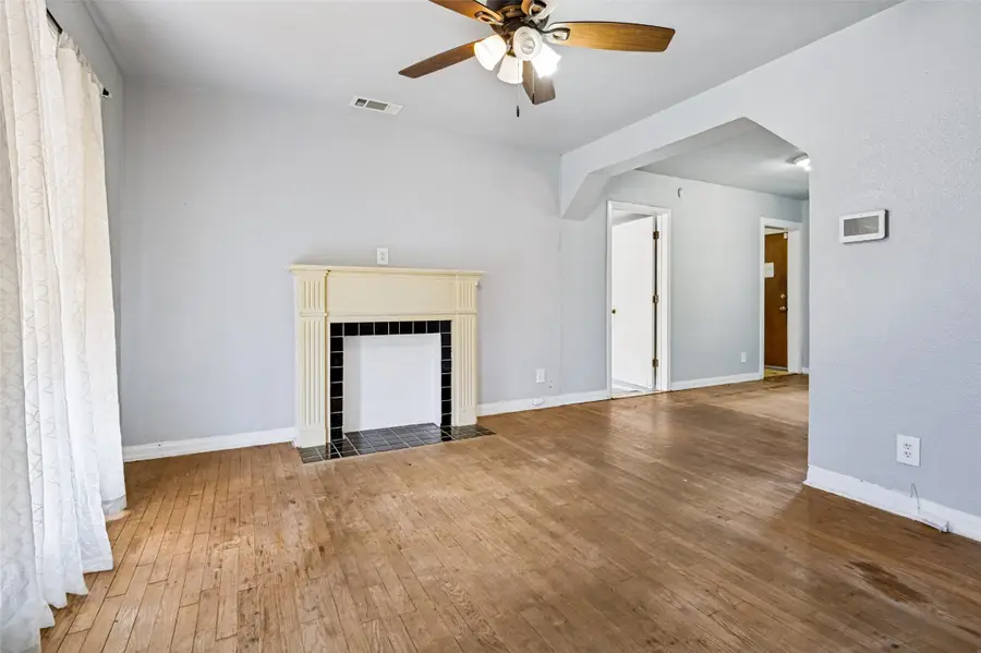 1343 E Ann Arbor Avenue, Dallas, TX 75216 - #2