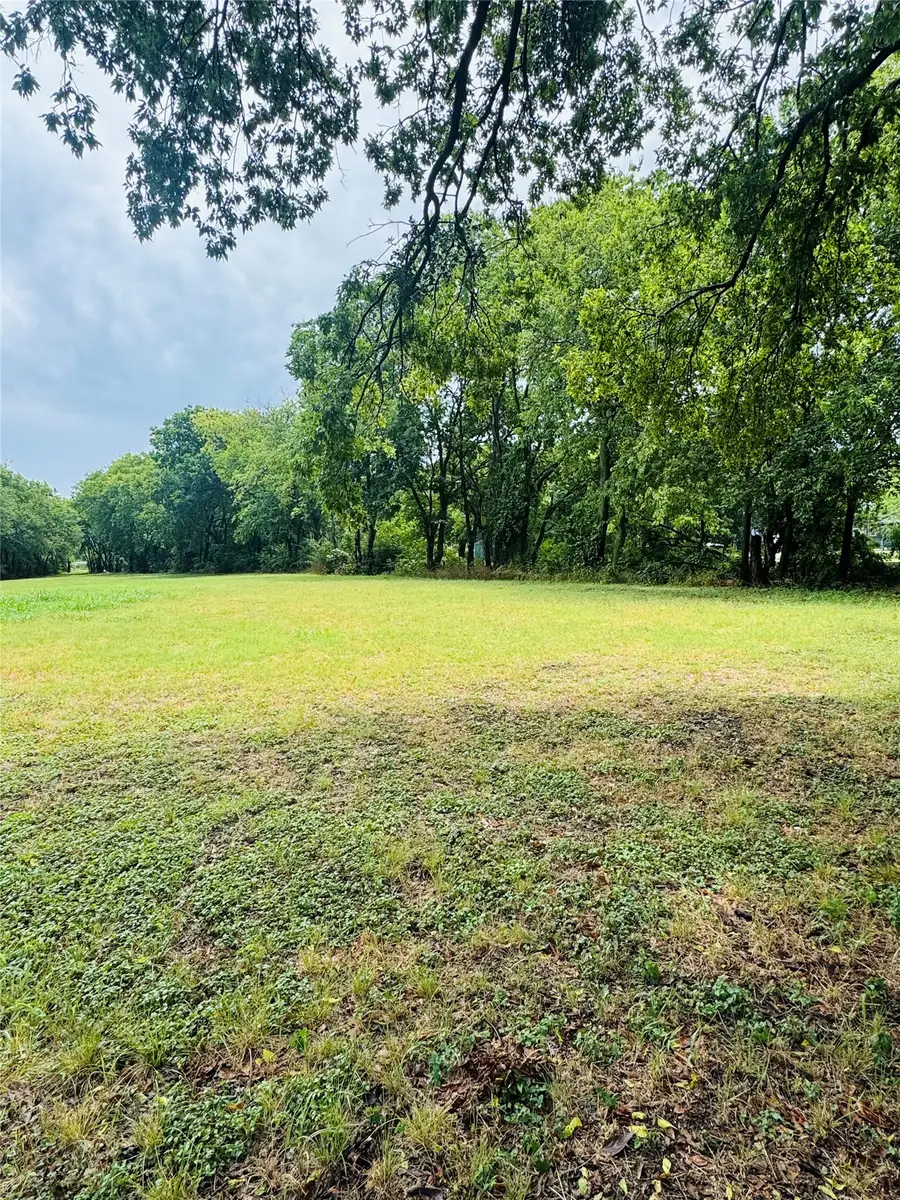 400 Batterson Street, Cleburne, TX 76031 - #2