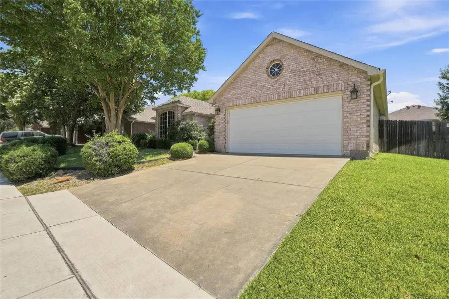 7204 Mesa Verde Trail, Fort Worth, TX 76137 - #2