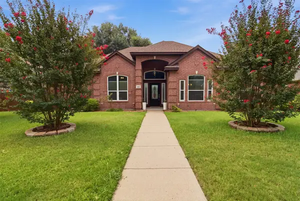 1416 Daventry Drive, DeSoto, TX 75115