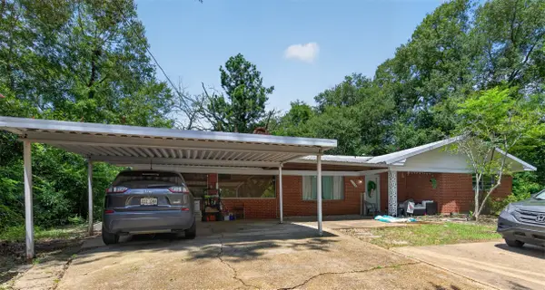 1504 Emanuel, Natchitoches, LA 71457