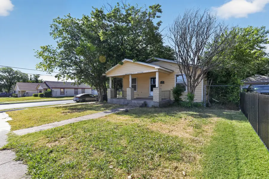 940 E Tucker Street, Fort Worth, TX 76104 - #3
