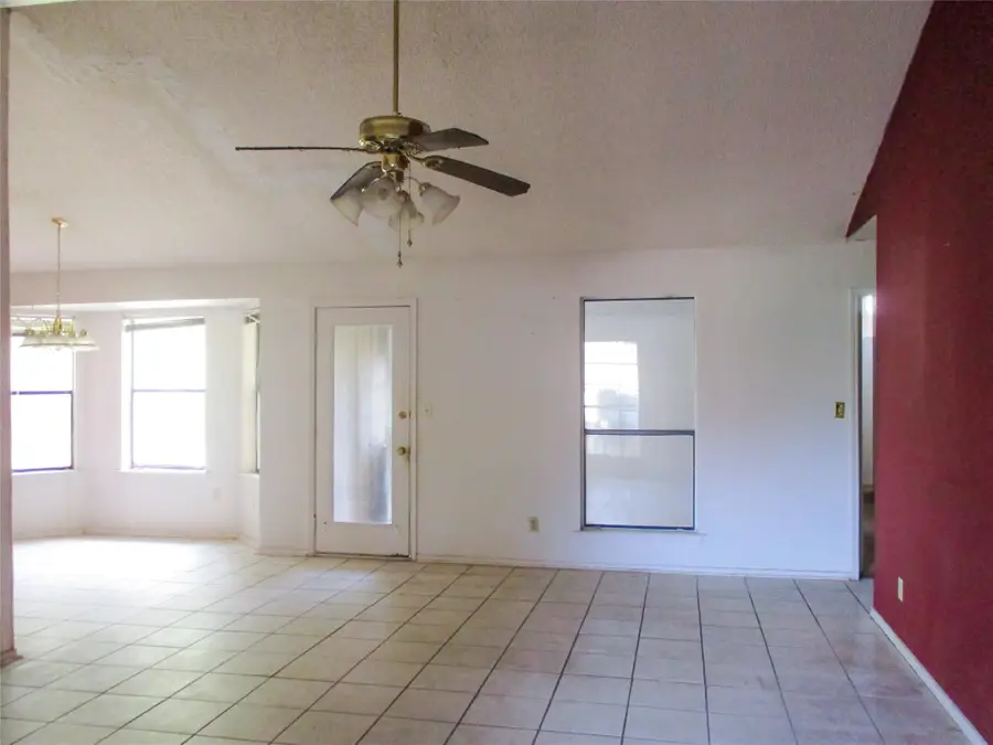 6925 Alexandria Court, Fort Worth, TX 76133 - #3
