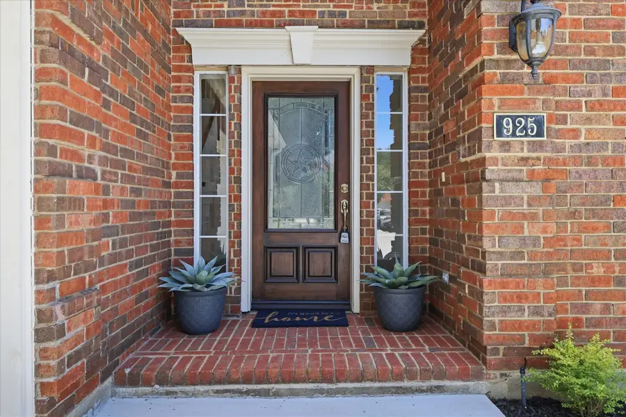 925 Hillside Court, Highland Village, TX 75077 - #2