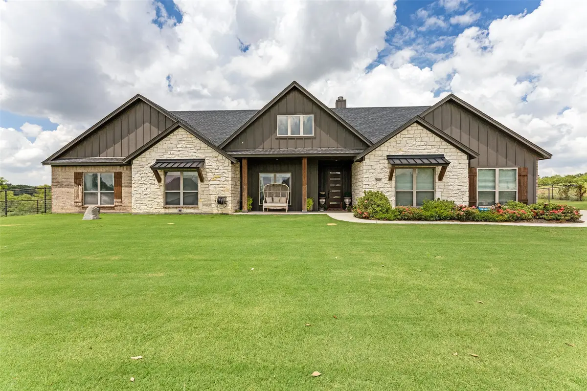 2015 Veal Circle, Weatherford, TX 76085 - #1