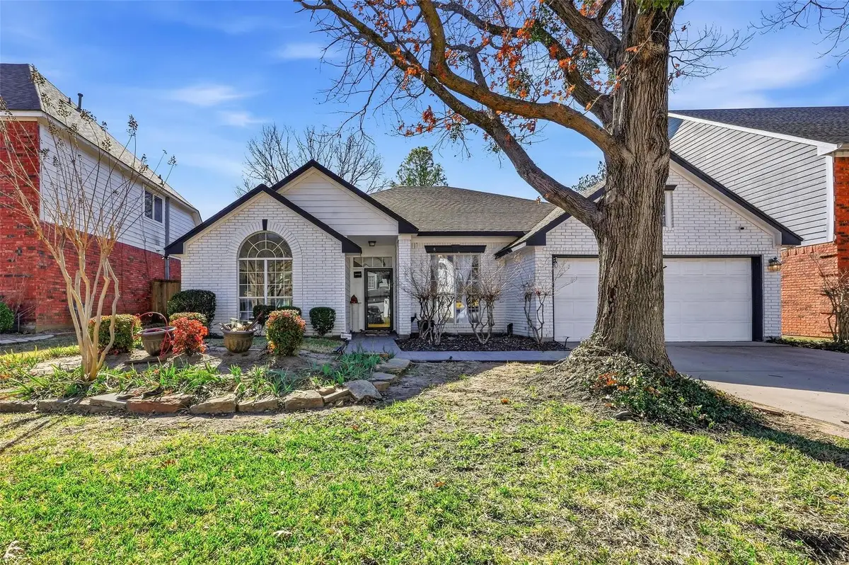 2202 S Branch Drive, Arlington, TX 76001 - #1