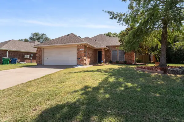 609 Columbia Avenue, Waxahachie, TX 75165