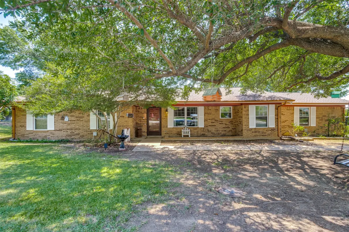 906 Clearview Street, Krum, TX 76249 - #1