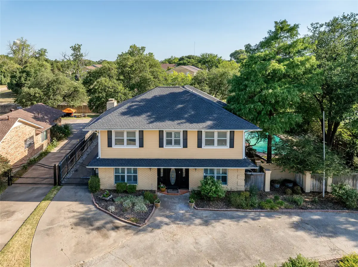3410 Country Club Road, Pantego, TX 76013 - #1