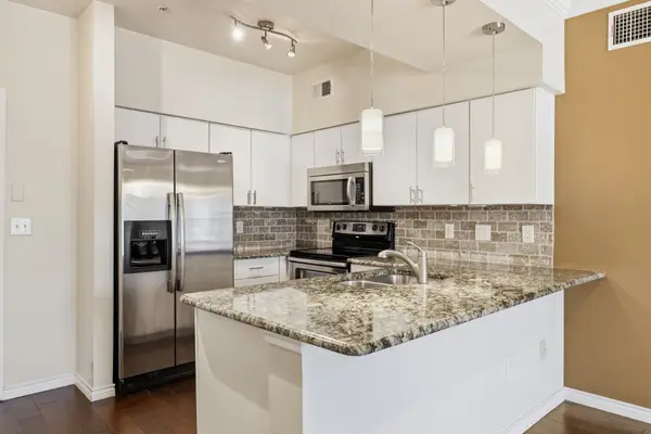 3102 Kings Road #2212, Dallas, TX 75219