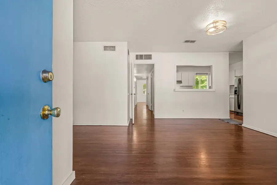 4509 Donnelly Avenue, Fort Worth, TX 76107 - #3
