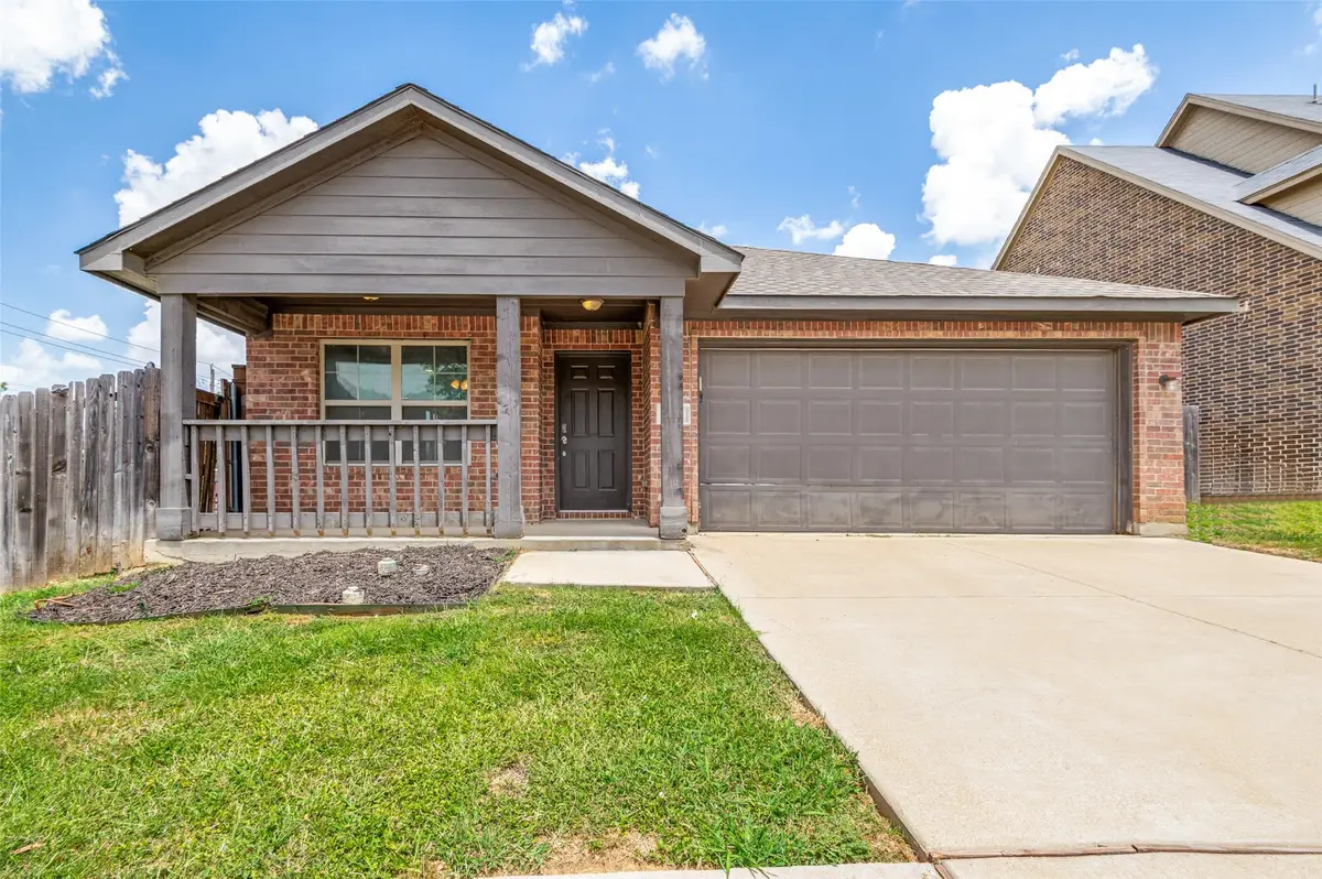 3001 San Martin Drive, Arlington, TX 76010 - #1