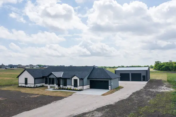 901 Oldmaypearl Road, Waxahachie, TX 75167