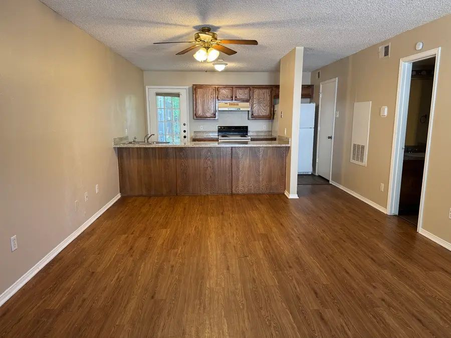 154 Austin Stone Drive, Duncanville, TX 75137 - #2