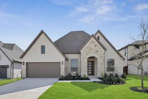 100 Bristol Lane, Azle, TX 76020