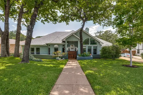 2708 Monarch Drive, Arlington, TX 76006