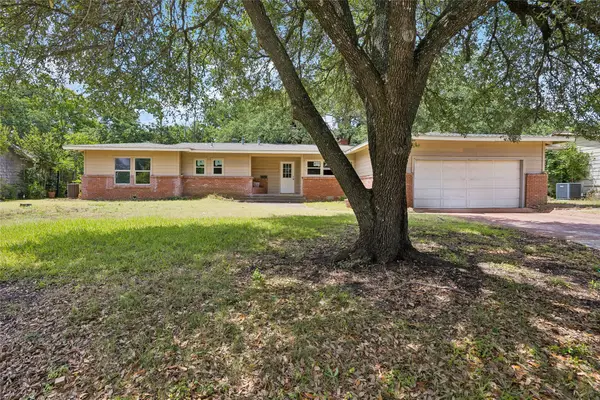 5104 Malinda Lane S, Fort Worth, TX 76112
