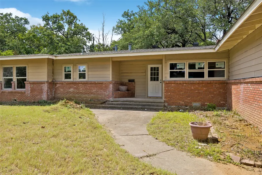 5104 Malinda Lane S, Fort Worth, TX 76112 - #2